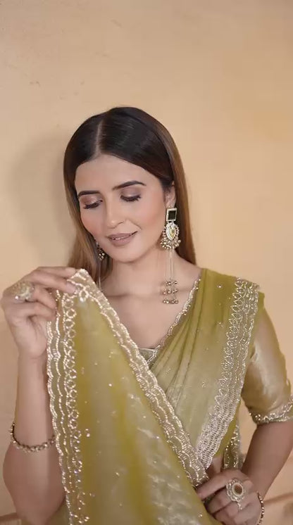 Premium Gold Jarkan Border Saree With Blouse (Unstitched)